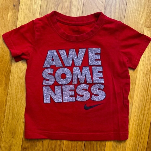 Nike Awesomeness Short Sleeve 2T - Picture 1 of 4